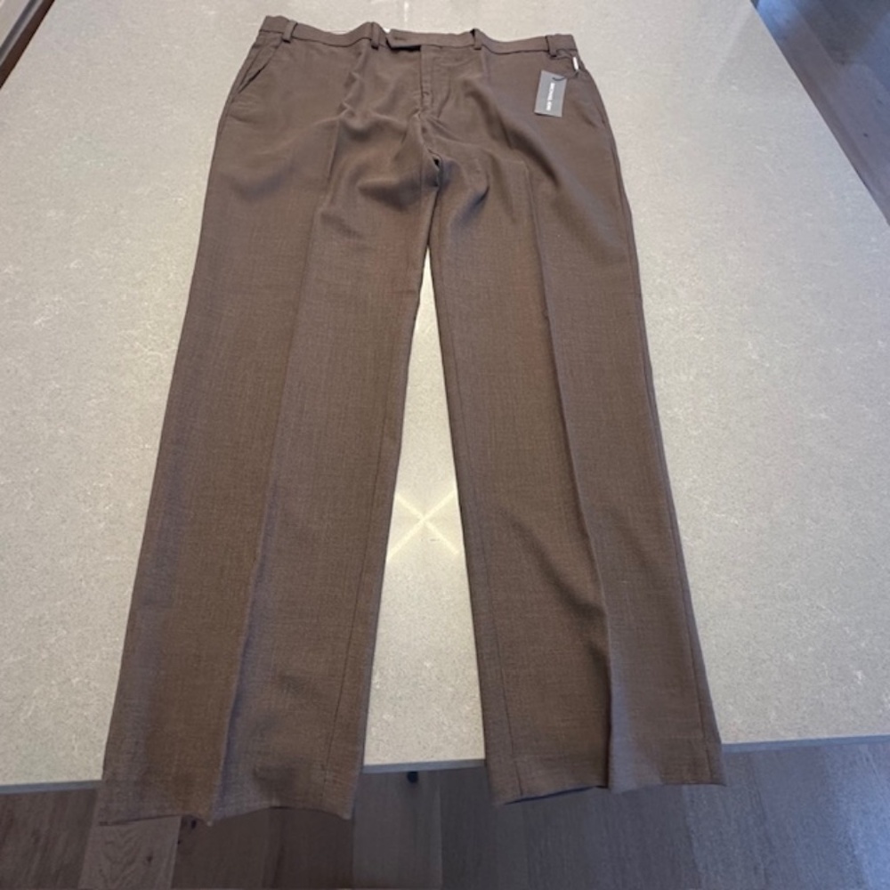 NWT-MICHAEL KORS Men's Matisse Solid Classic-Fit Dress Pants Brown 40W x 30